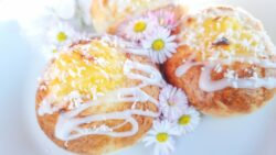 glutenfria citronsolskensbullar med citronkräm