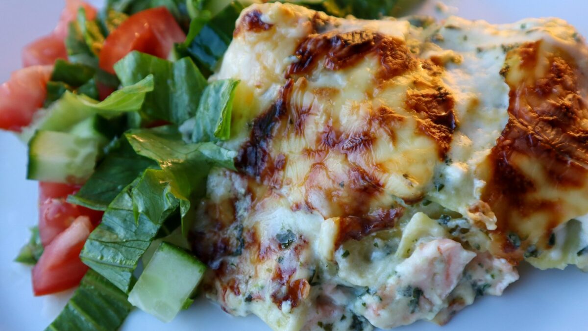 glutenfri lax och spenatlasagne