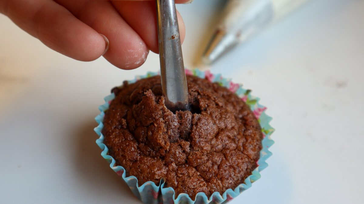 glutenfria krämfyllda chokladmuffins